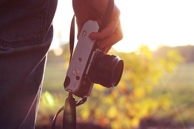 Kamera terbaik untuk traveling low budget